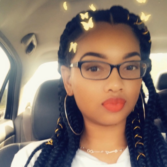 Meet your Posher, Ashayla - Picture 1 of 1